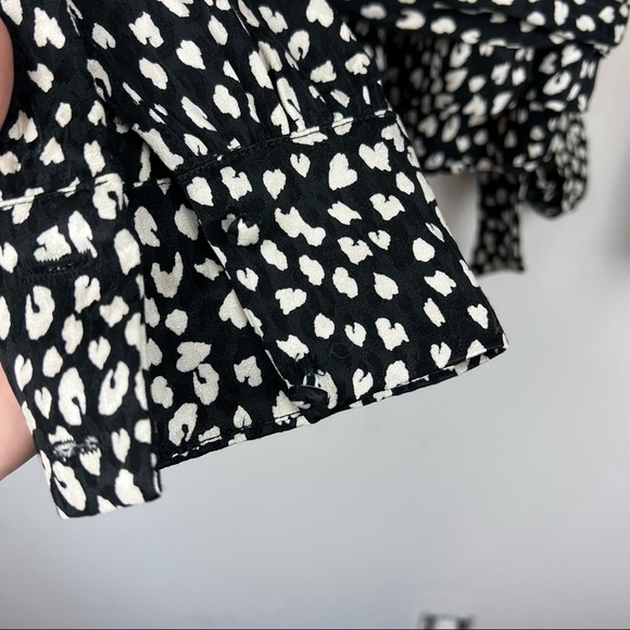 Fiveseventyfive Black and White Print Long Sleeve Blouse - Picture 4 of 8